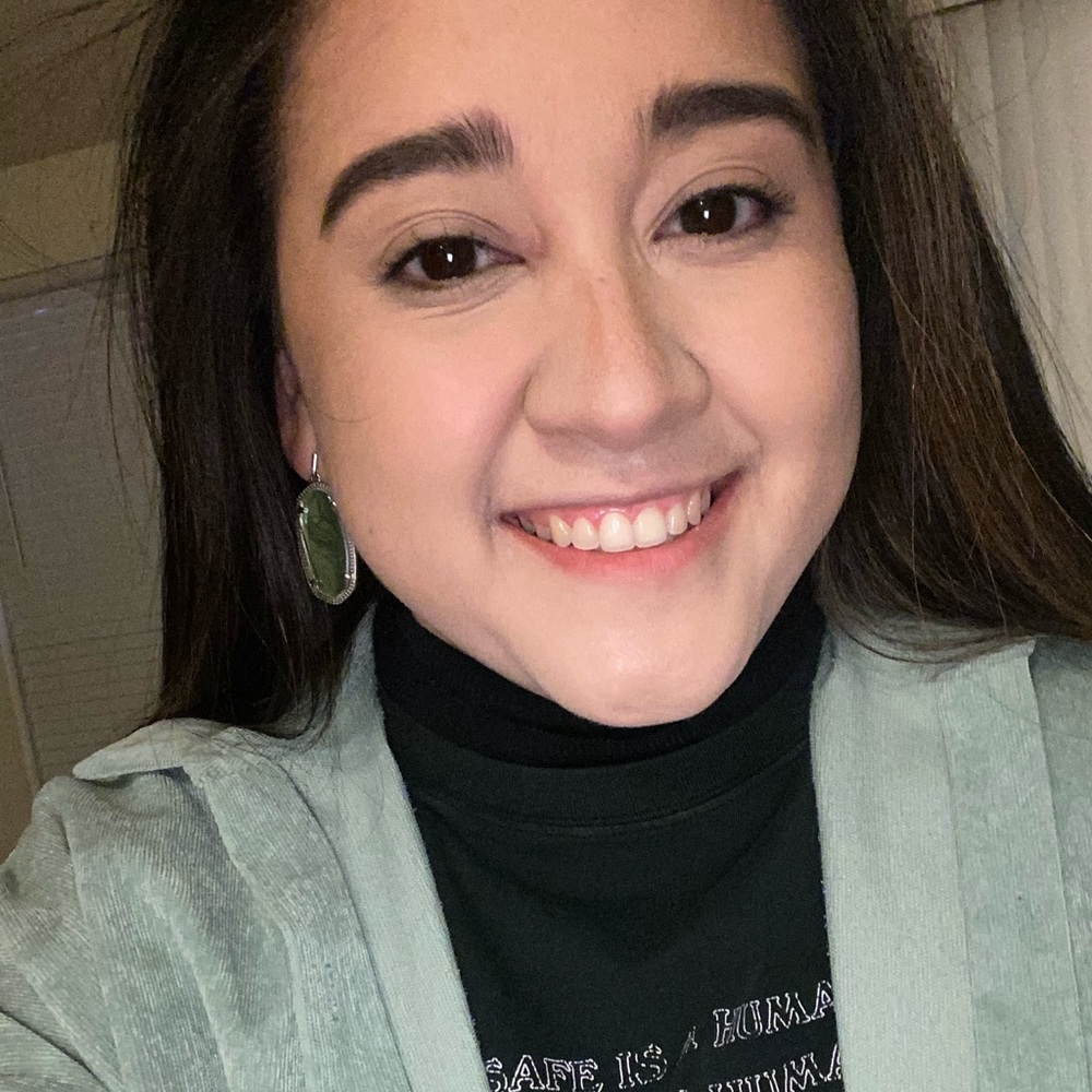 Meet your Posher, Dainah
